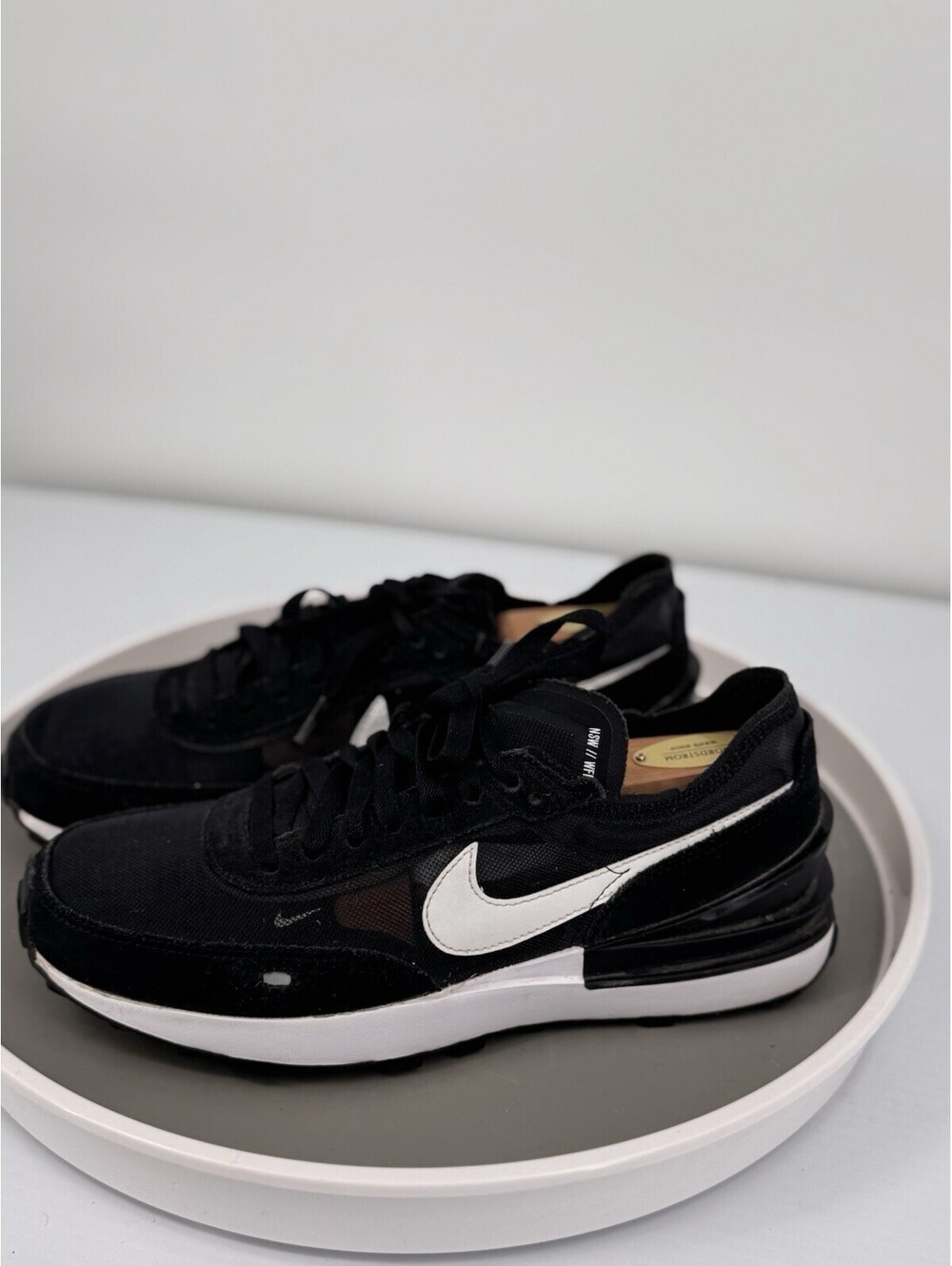 Nike Waffle One Black White DH2533-001 Men’s Size 9 Lightweight Running Shoes